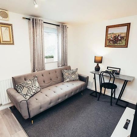 Snug 1Br Apt, Self Check In, Parking, By Derbnb Hilton  Eksteriør bilde