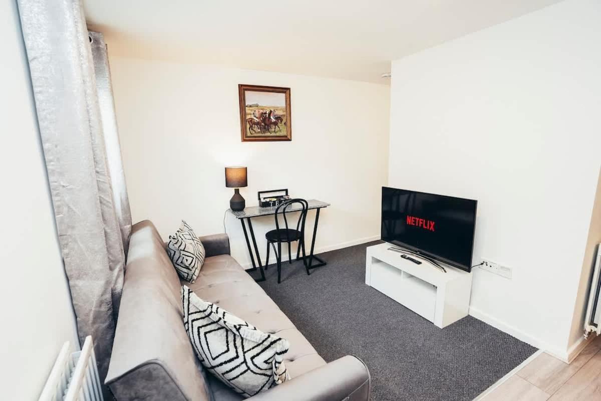 Snug 1Br Apt, Self Check In, Parking, By Derbnb Hilton  Eksteriør bilde